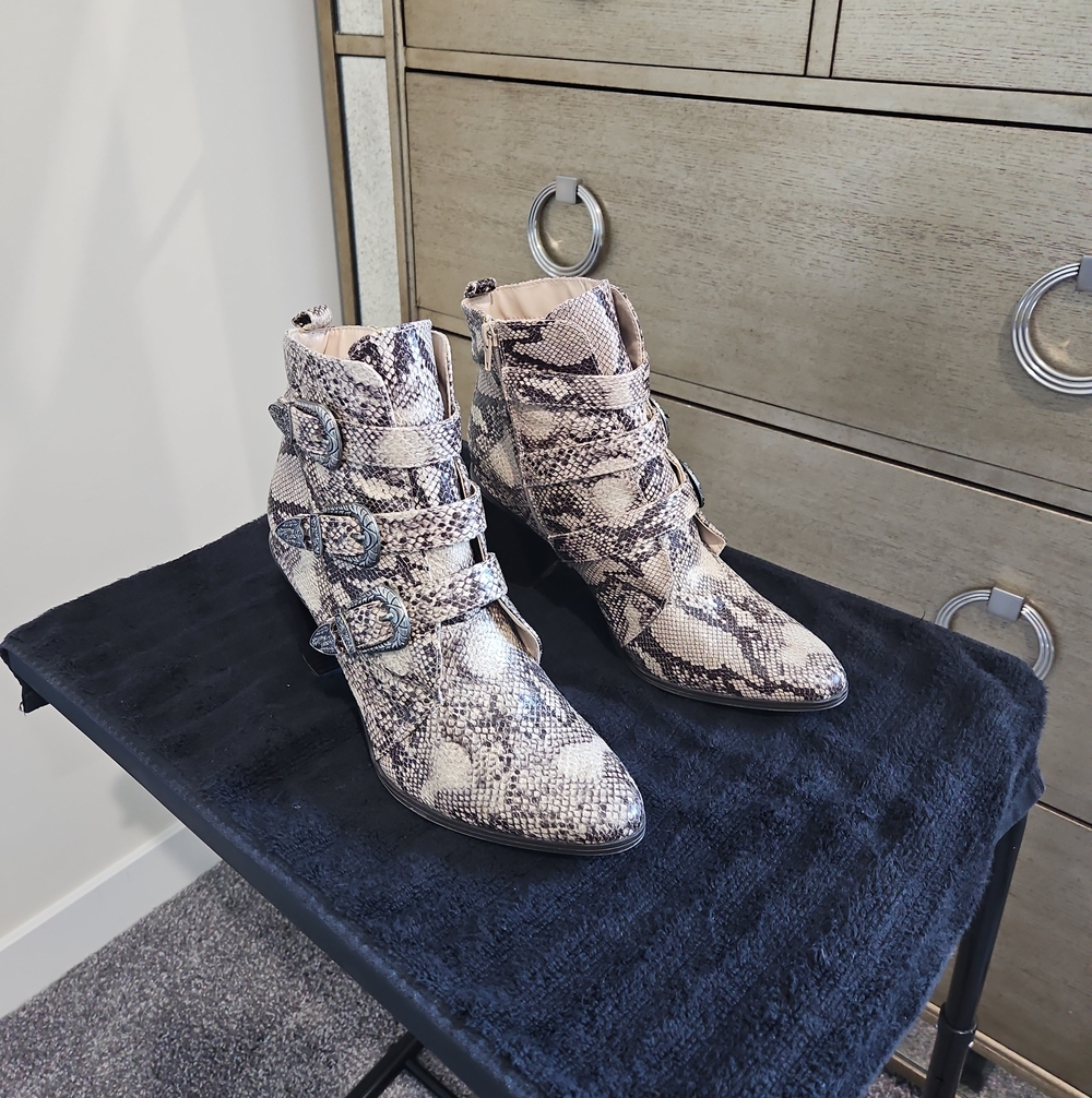 Snake-Print Buckle Ankle Boots in Beige and Black
